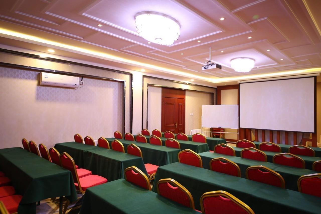 Chonpines Hotel Changchun Dış mekan fotoğraf