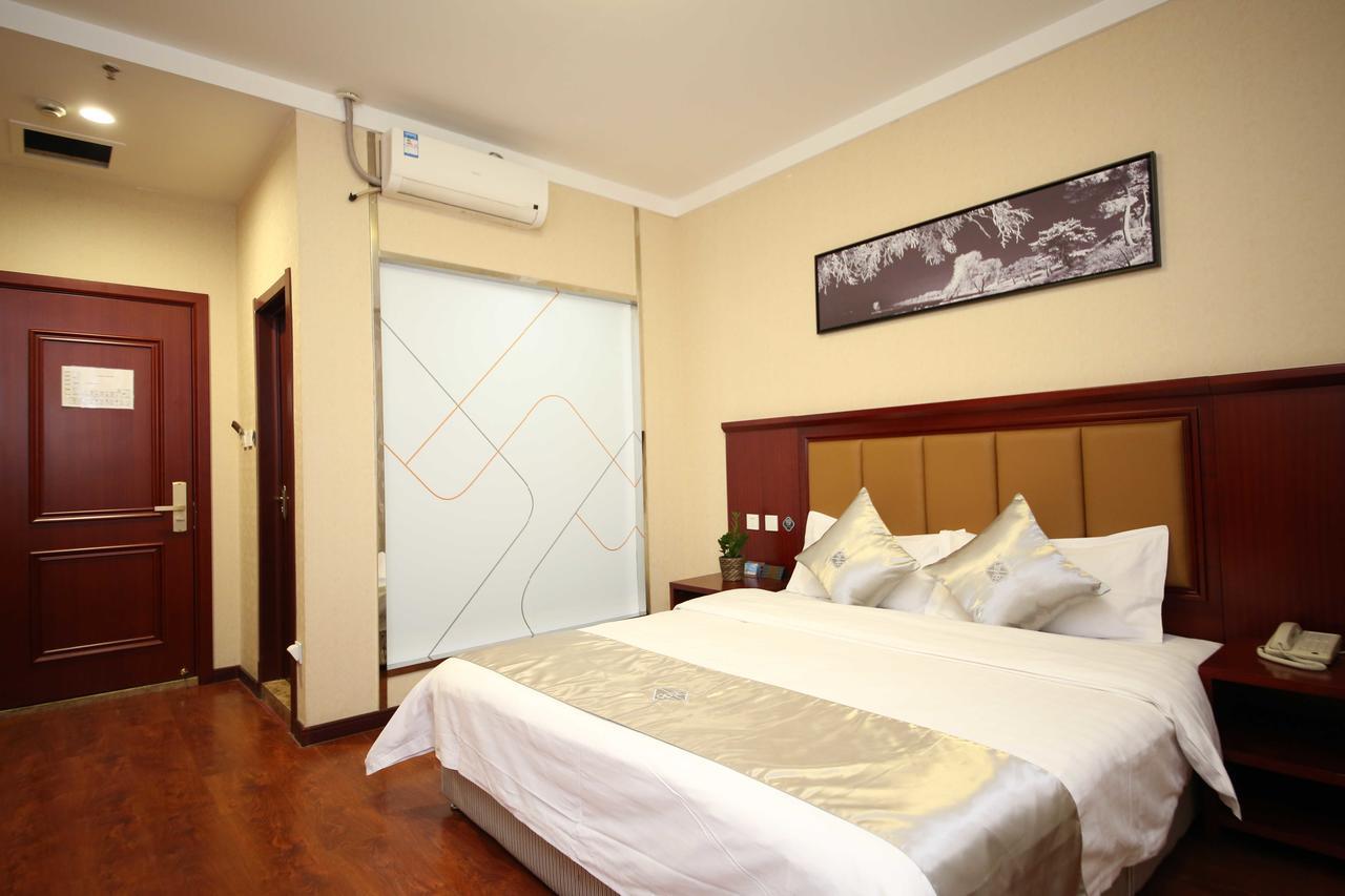 Chonpines Hotel Changchun Dış mekan fotoğraf