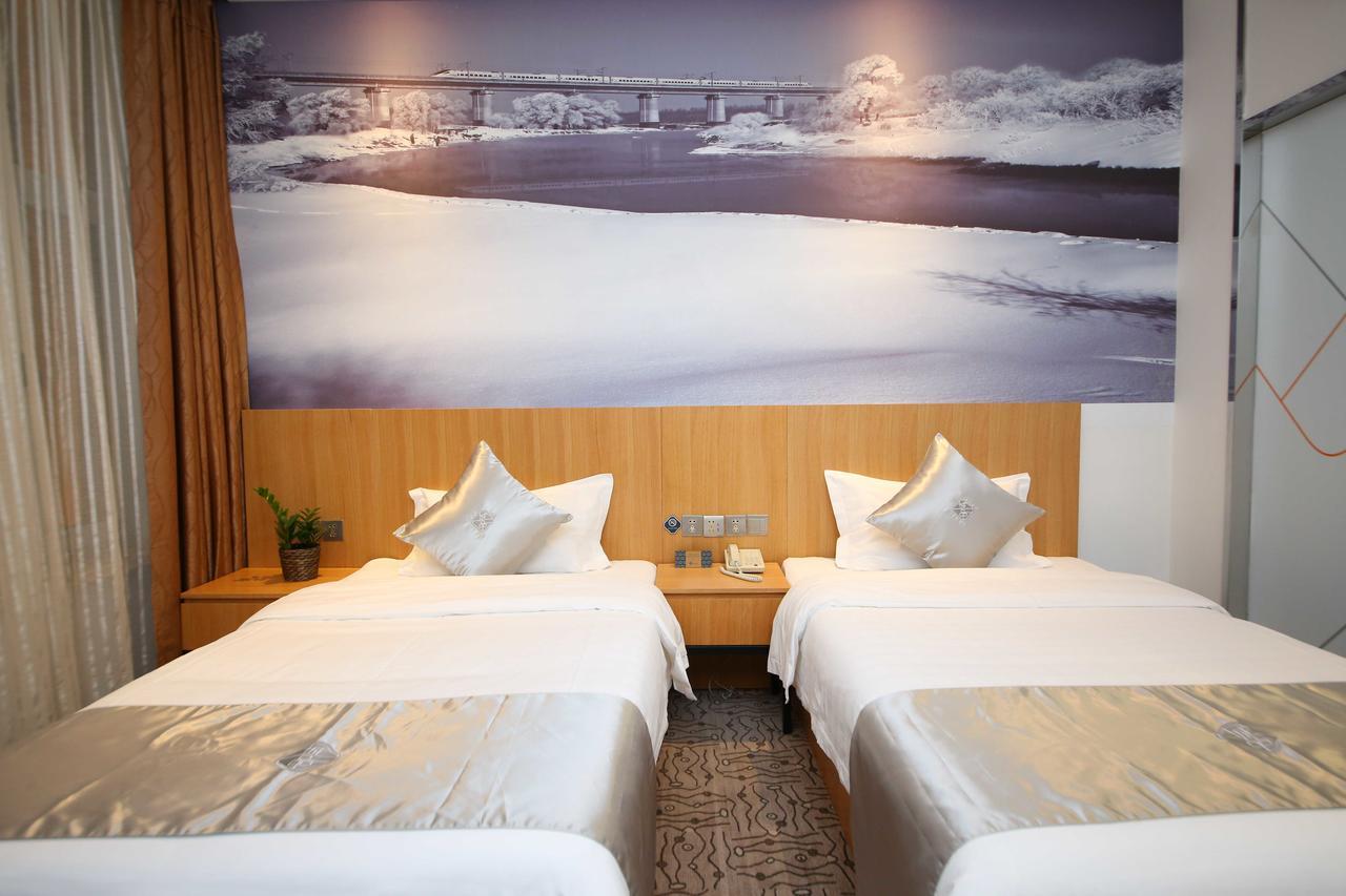 Chonpines Hotel Changchun Dış mekan fotoğraf